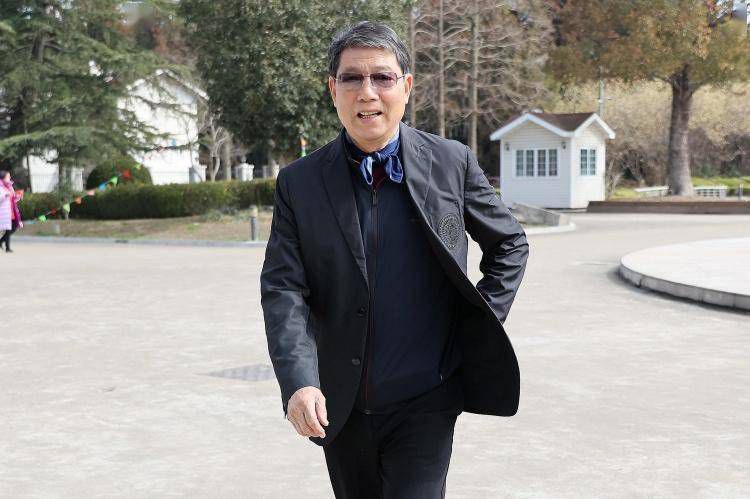 免费国产一区二区三区